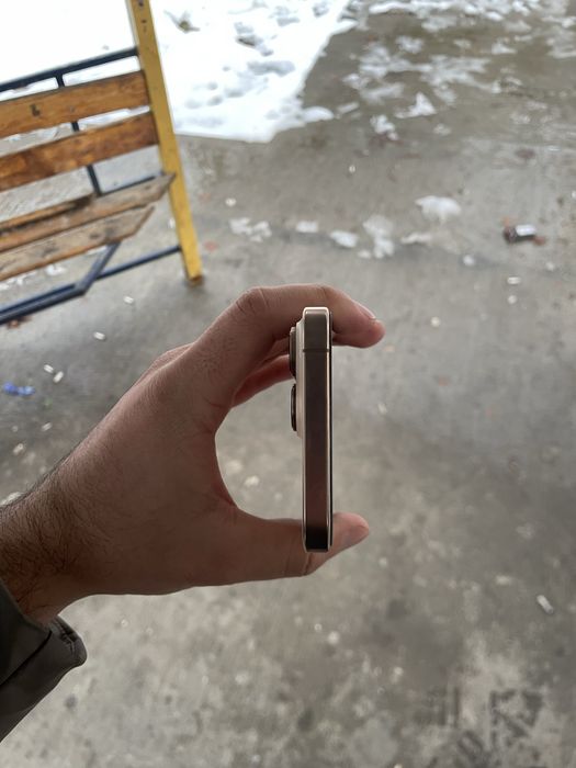 Iphone 16 pro max 2 chi e sim yoqilgan!!!