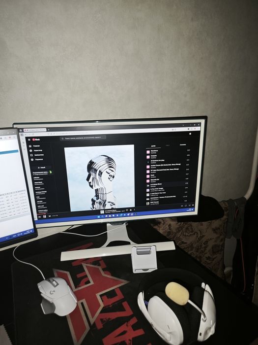 Монитор Samsung 24 FullHD