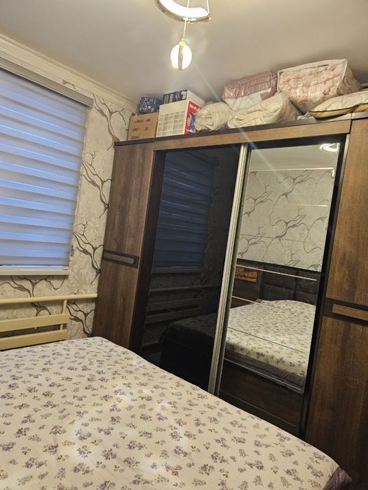 3 xonali kvartira sotiladi