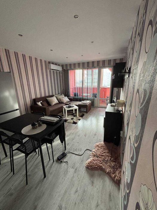 Сливен Двустаен апартамент преустроен на тристаен