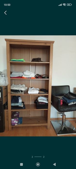 Vând mobila biblioteca raft