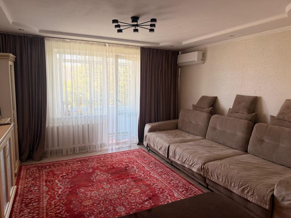 Продам 4 комн квартиру