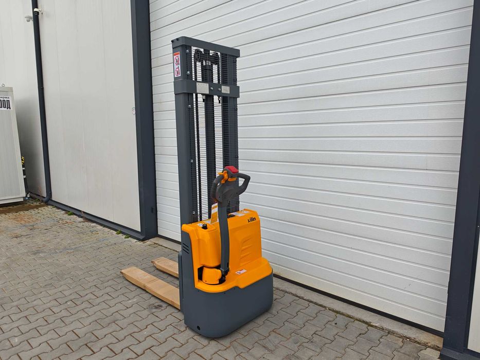 Електрически стакер Xilin CDD 1.2-5 3-3.5