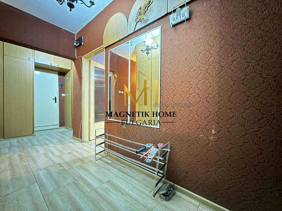 Просторен ЧЕТИРИСТАЕН апартамент до Терминала в Зона В, Меден Рудник