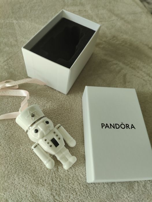 Pandora 2024 - Коледен орнамент