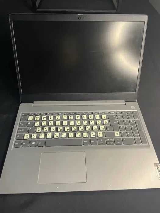 Noutbuk sotiladi! Izohda ma'lumot berilgan!