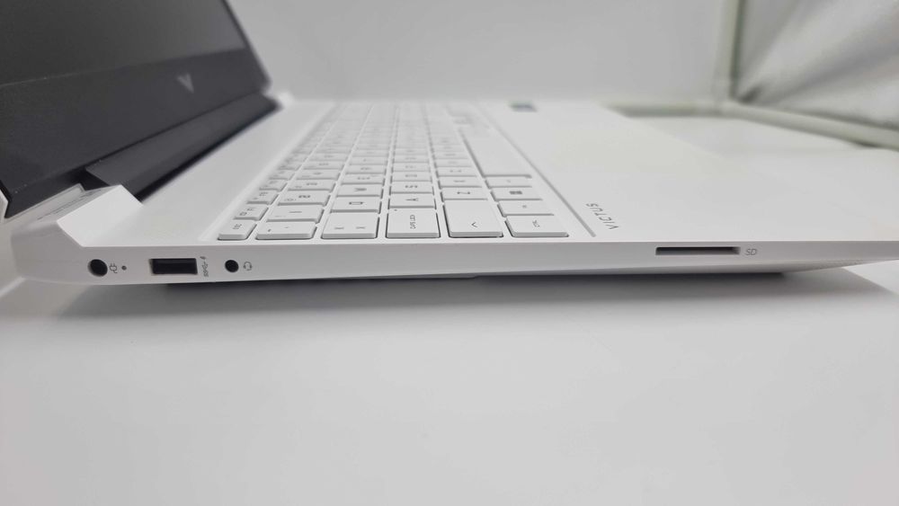 Laptop HP Victus [Amanet Club Caro]