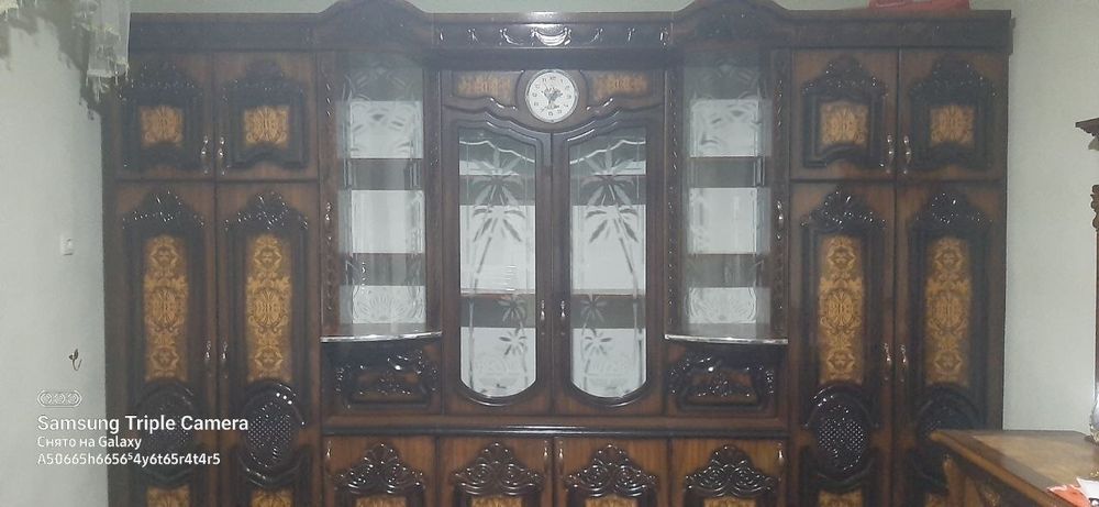 Mebel stenka sotiladi yangiday