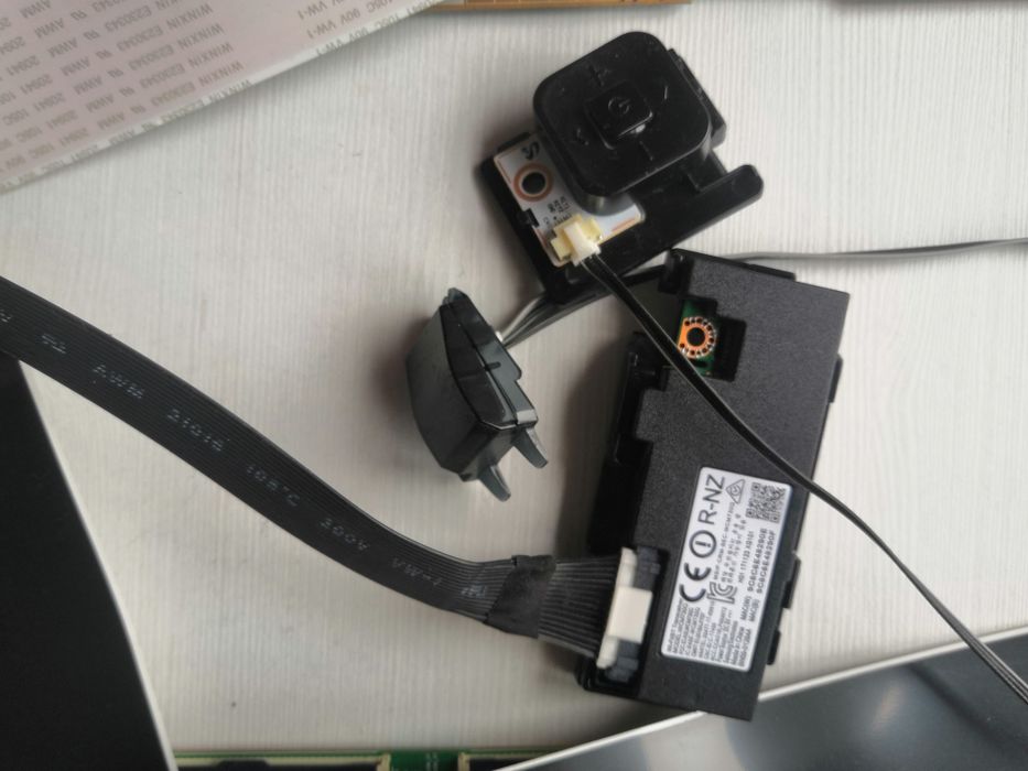 Placa de baza și placa T com ue49mu6270u