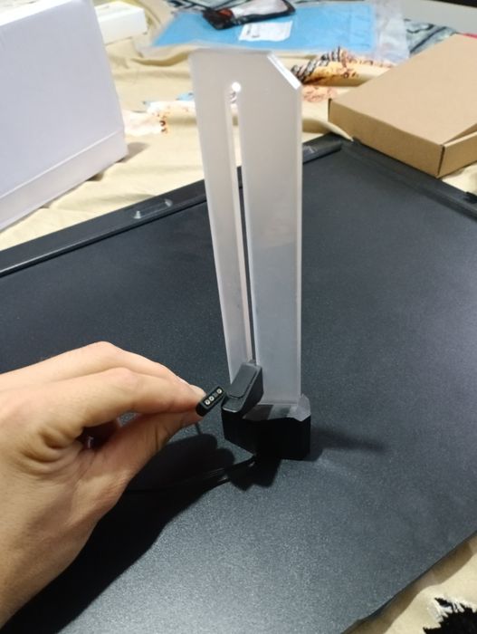 Suport gpu reglabil rgb cu bază magnetică din cauciuc