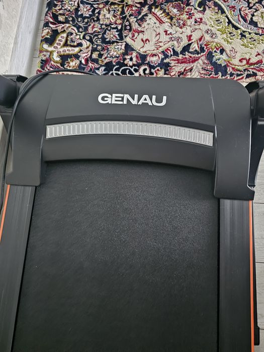 Беговая дорожка GENAU