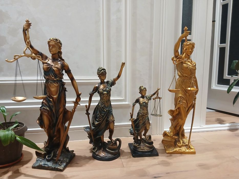 Статуетка ФЕМИДА Срочнааа