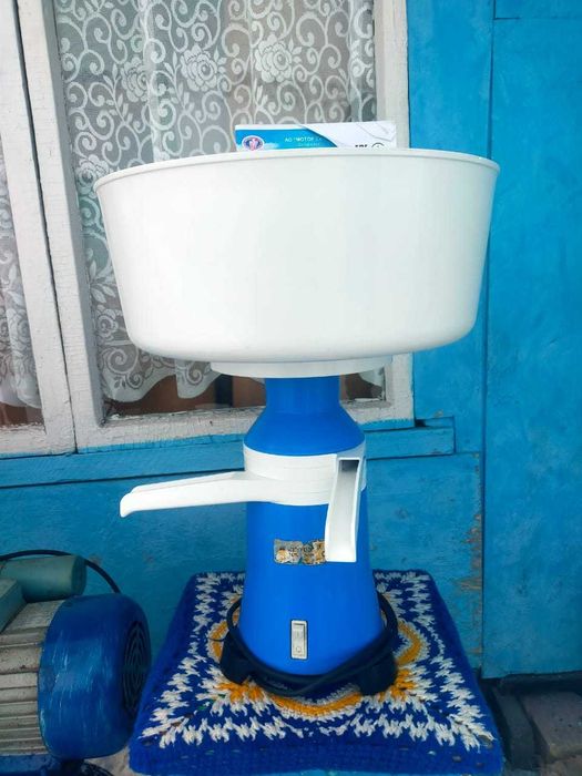 Продам сепаратор молочный.