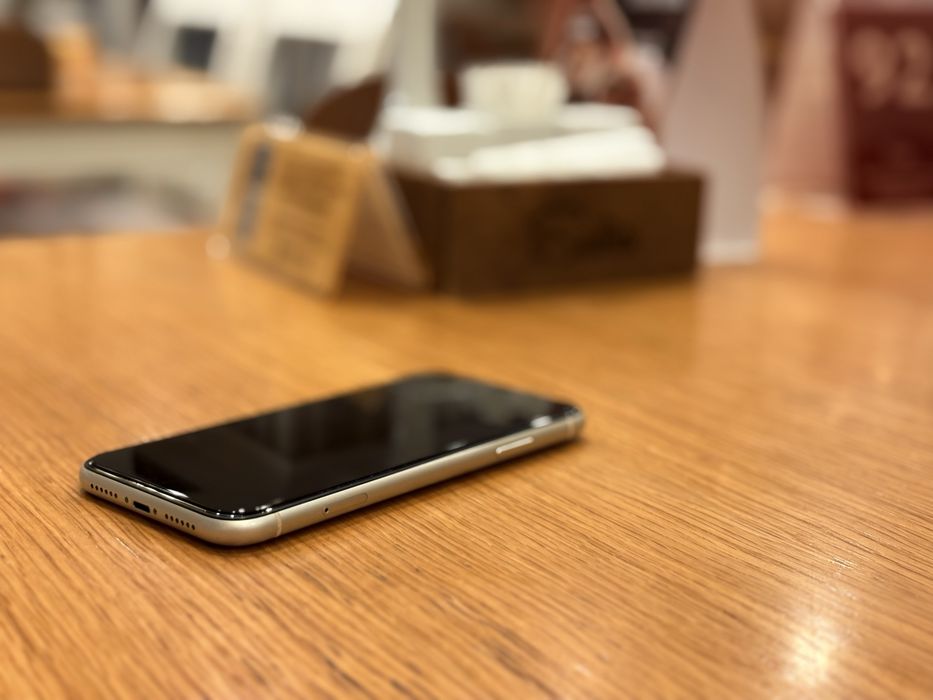 iPhone 11 64 Gb emkost 88%