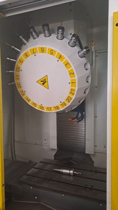 Fanuc robodrill cnc freza
