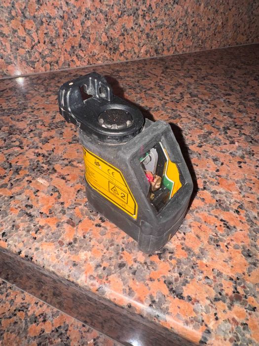 laser dewalt 2 linii