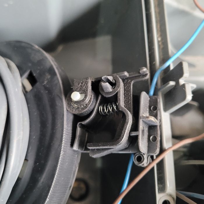 Перяща прахосмукачка.