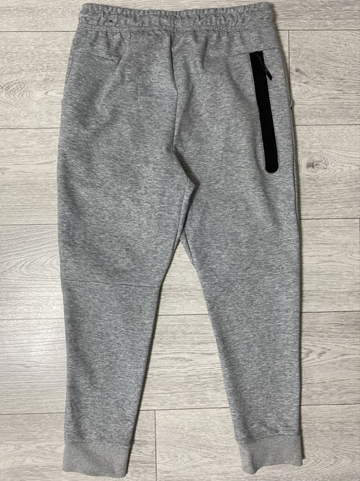 Штаны Nike Tech Fleece