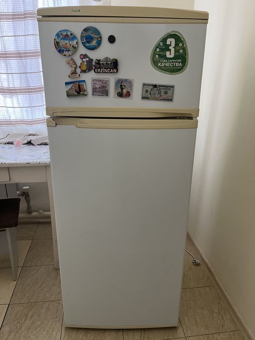 Продам холодильник