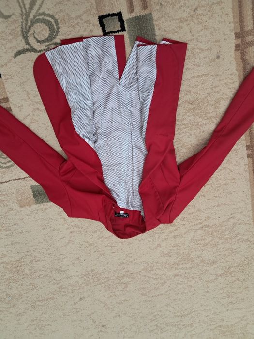 женскии пиджак S