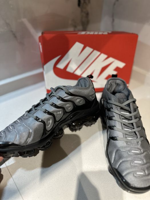 Nike Air Vapormax Plus "Cool Grey Black"