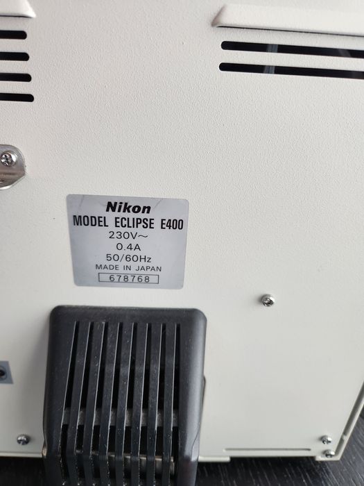 Microscop Nikon Eclipse E400
