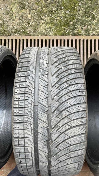 2 Anvelope Michelin iarna, utilizate 2 anotimpuri, 265x30x R20