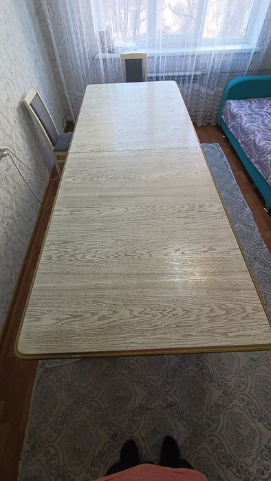 Стол деревянный срочно