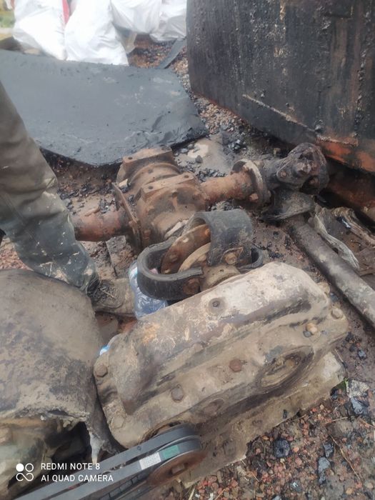 Электро двигатели,  и редуктора продам