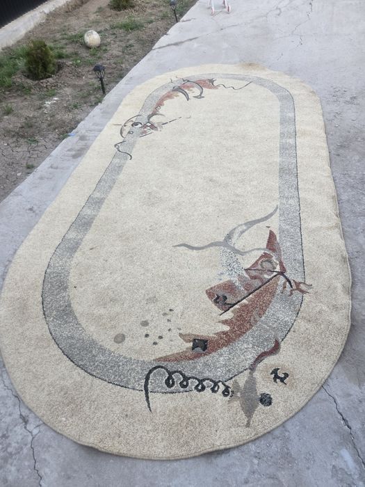 Продам ковер срочно