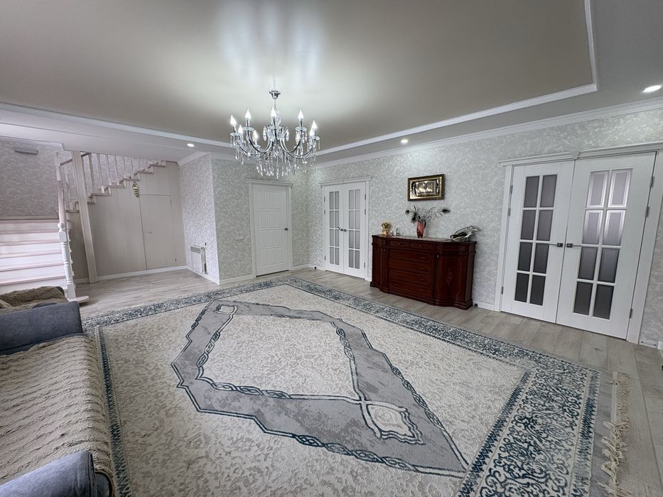 Коттедж в мкр Саркамыс 1