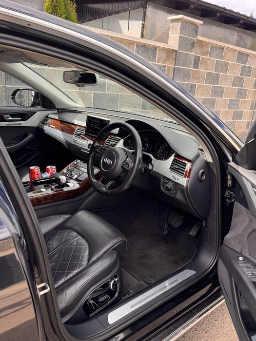 Audi A8 / 2013/ Matrix / 3.0 / Exclusive/ VOLAN DREAPTA !