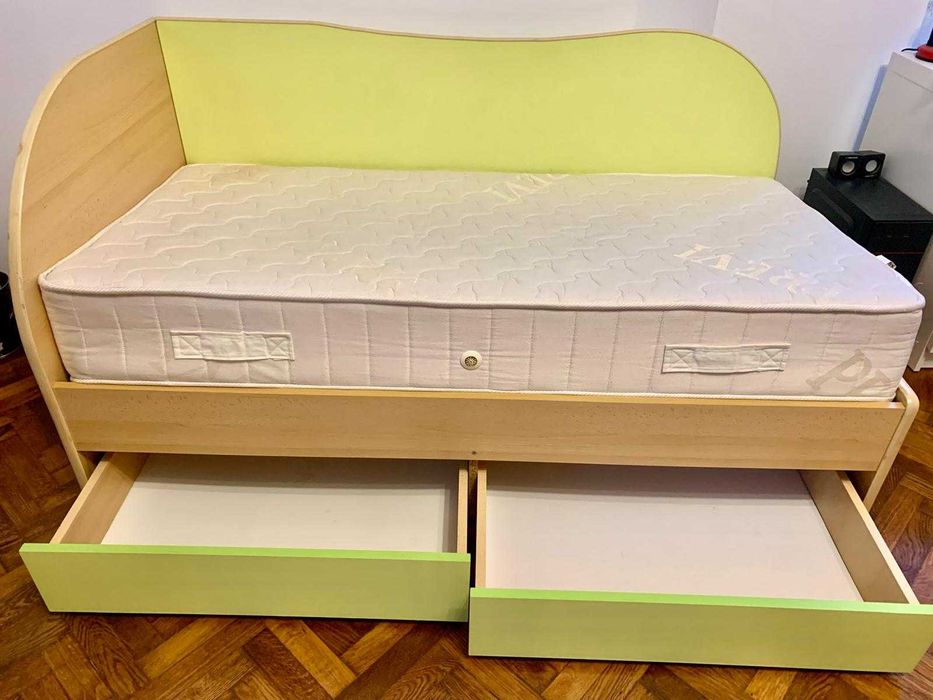 Pat dimensiune 160*80cm cu saltea premium inclusa - 740 lei