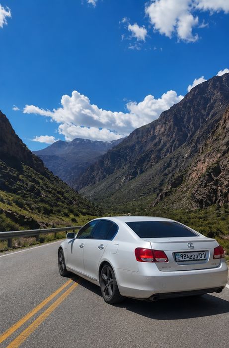Lexus GS 300 спорт седан