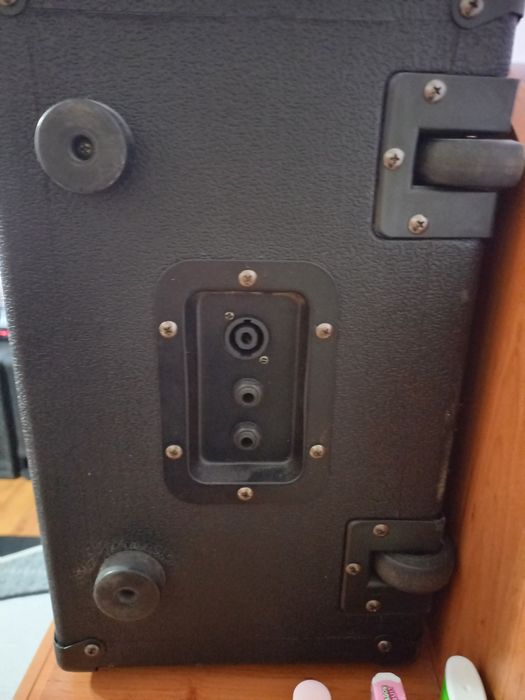 Продавам тонколони