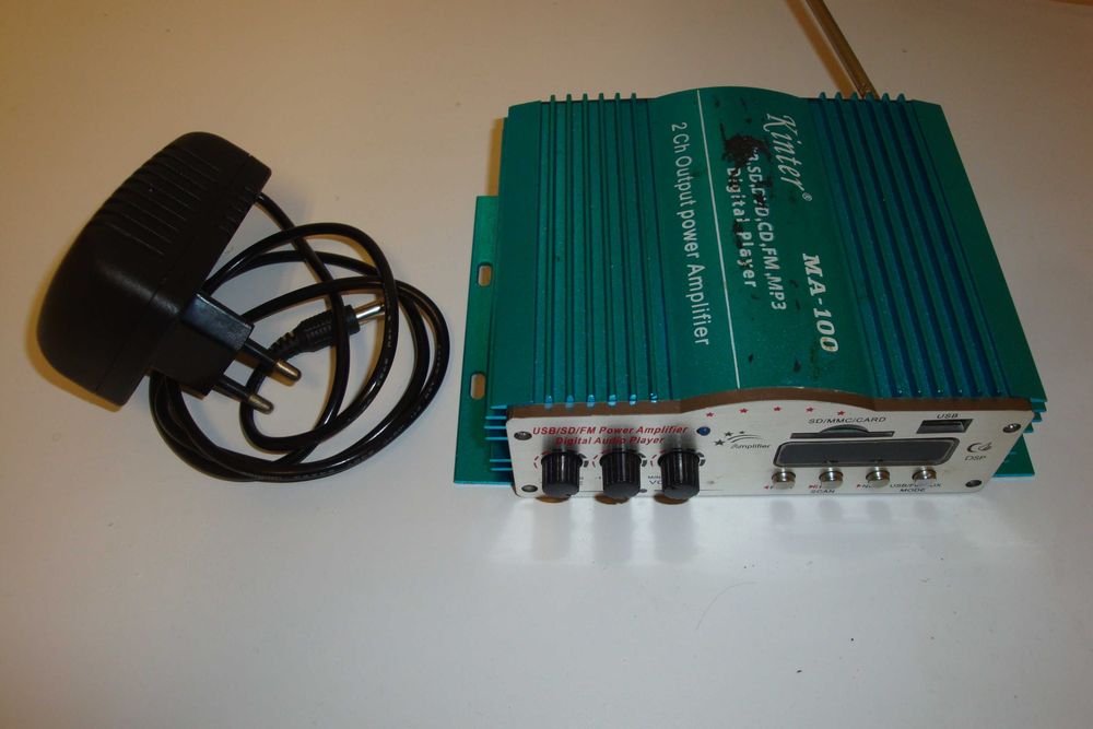 amplificator audio stereo cu radio fm card sd si usb + alimentator