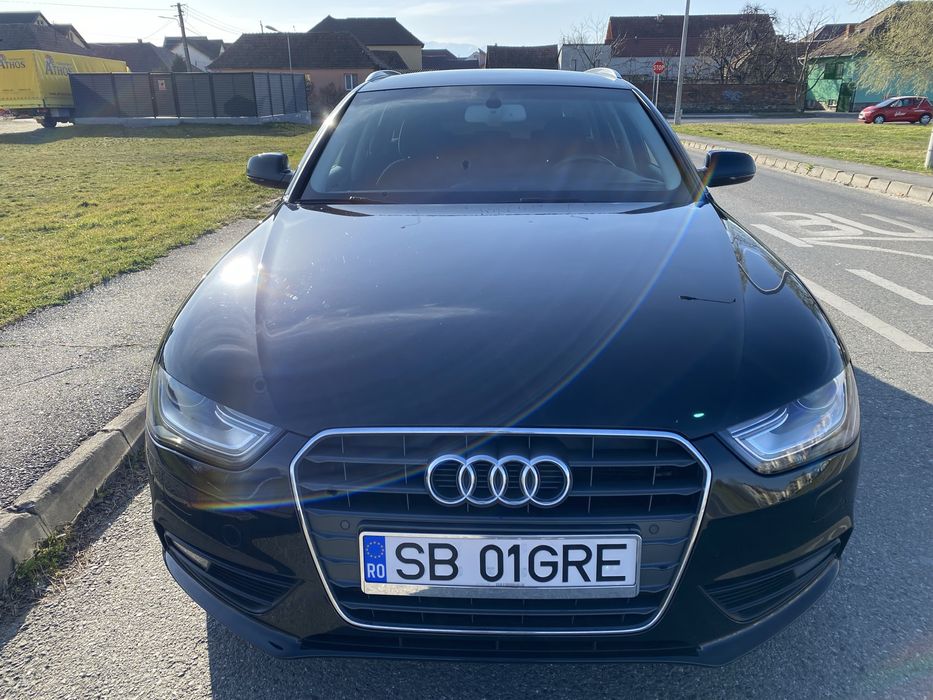 Vand Audi A4 B8 anul 2015