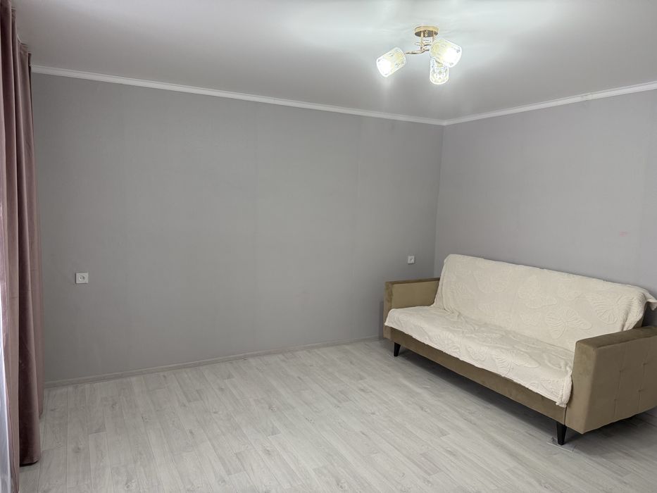 Сдам 1- ком.кв Сергея Тюленина