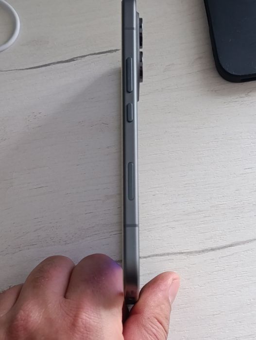 Продавам Honor 600 lite 5 g ползван един месец
