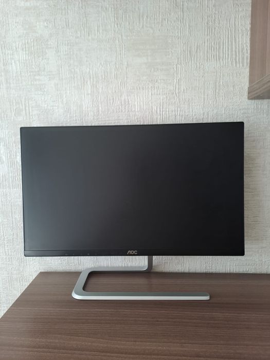 Монитор для офиса и дома 23 дюйма