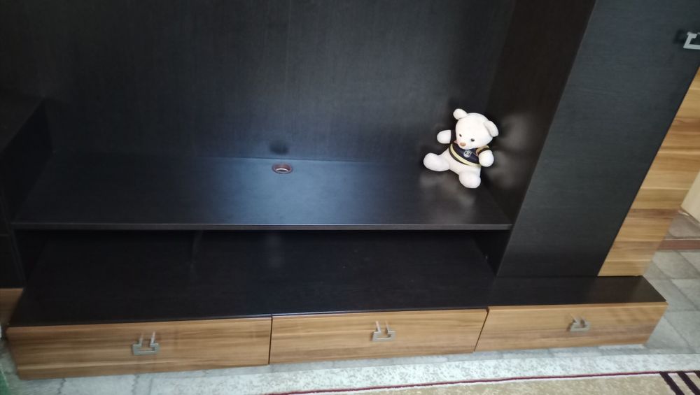 Продам срочно стенка горка