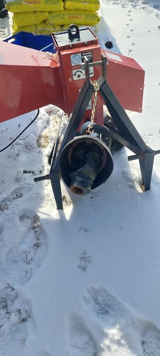 Tocator crengi lemncut r100 cu cardan