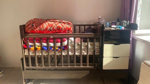 детский манеж-кровать