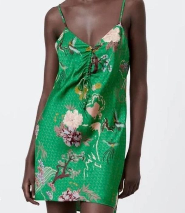 Vand lot haine zara noi cu eticheta