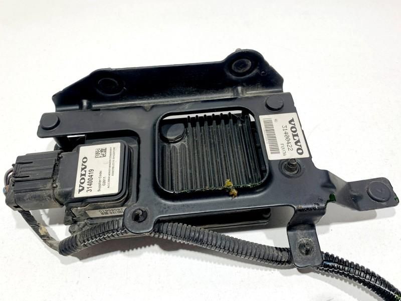 Radar distronic Volvo V70 3 facelift 31400419