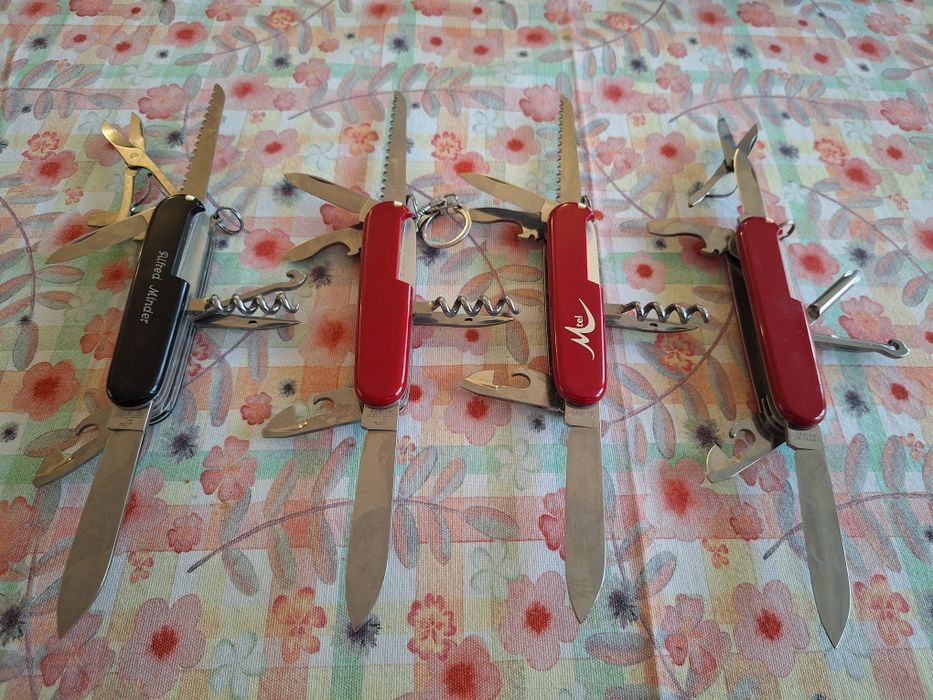 Продавам Victorinox