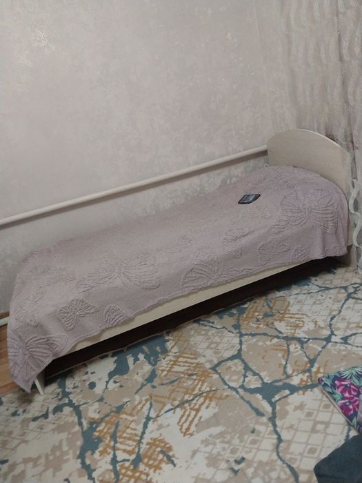 Односпальняя кровать