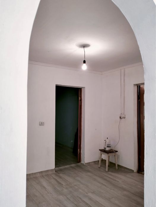 Продам трехкомнатную времянку