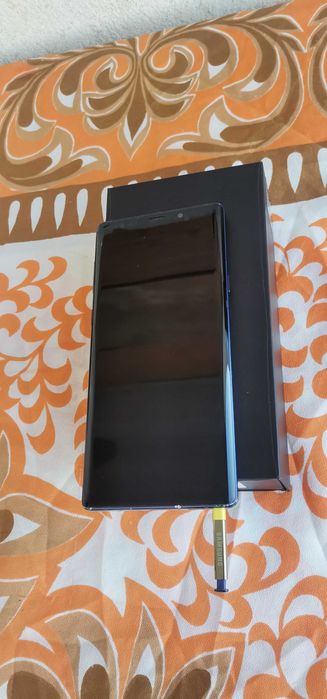 Продава samsung galaxy 9