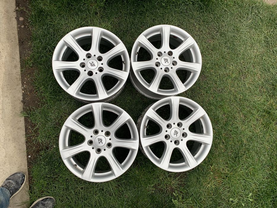 Vand genti pentru  BMW